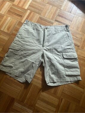 Polo Ralph Lauren cargo shorts size 31 inseam 9”